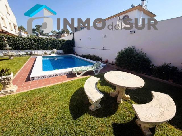 Chalet en venta en La Estación, Cabra