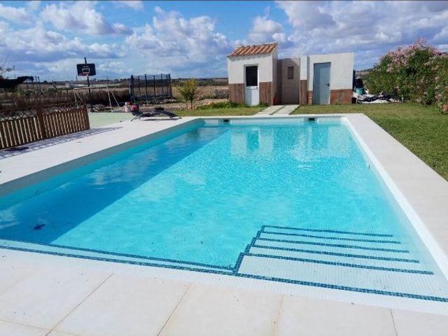 Casa en venta en La Carlota, Andalucía