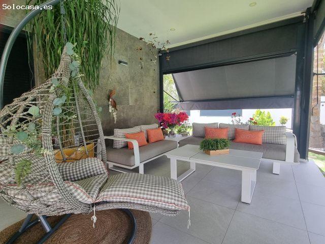 Casa en venta en El Pino, Carmona