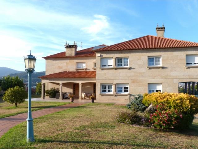 Casa en venta en Salcedo, Pontevedra