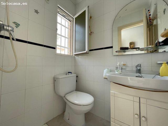 Casa en venta en La Rosaleda, Torrevieja