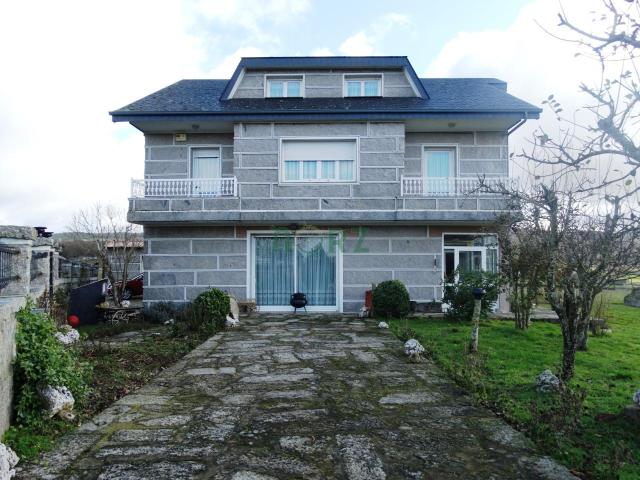 Chalet en venta en A Limia, Galicia
