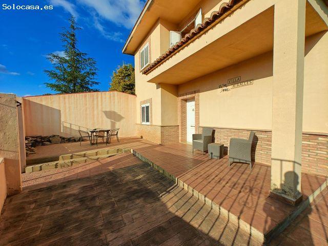Casa en venta en La Hoya de Buñol, Valencia