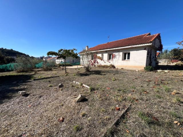 Casa en venta en La Vega, Ambite