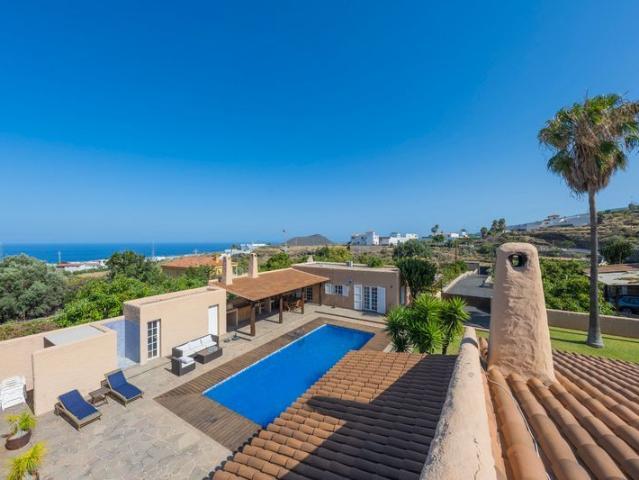 Casa en venta en La Hidalga, Arafo