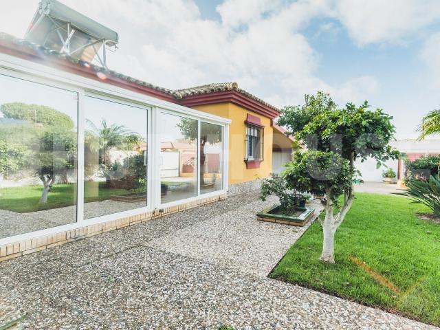 Casa en venta en La Barrosa, Bahía de Cádiz