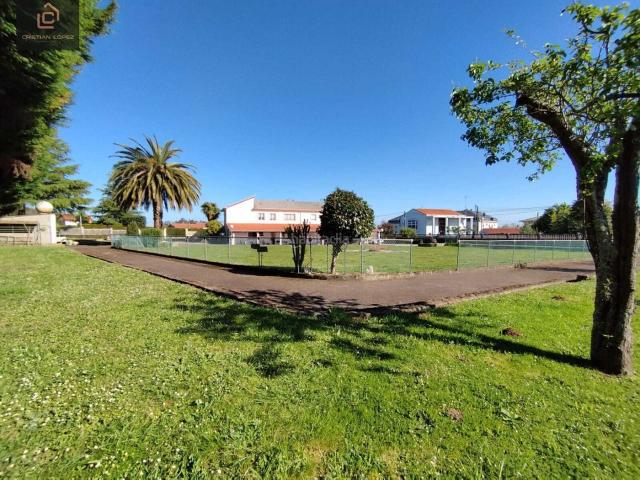 Chalet en venta en Abegondo, A Coruña