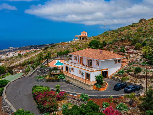 Chalet en venta en La Postura, Adeje