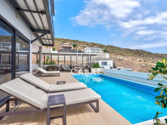 Chalet en venta en La Postura, Adeje