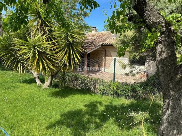 Chalet en venta en Agoncillo, La Rioja