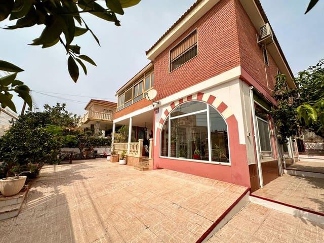 Villa en venta en Aguadulce