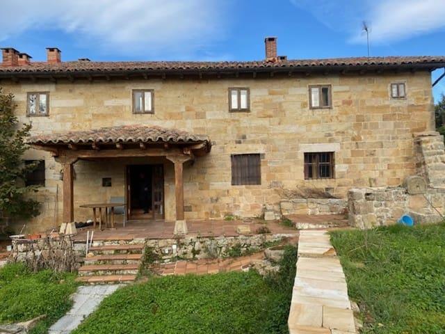 Chalet en venta en Aguilar De Campoo, Castilla y León