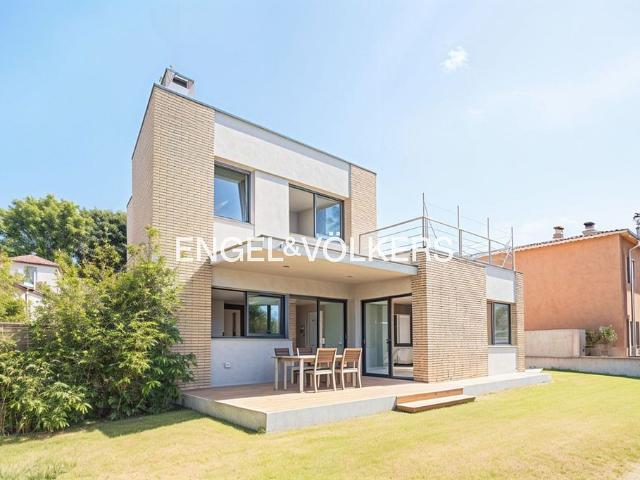 Villa en venta en Aiguaviva