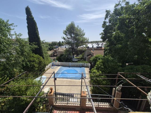 Chalet en venta en Albares, Castilla-La Mancha