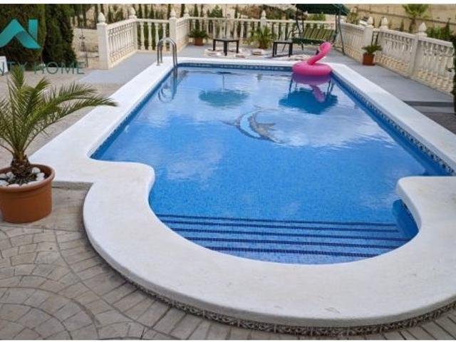 Casa en venta en Albatera