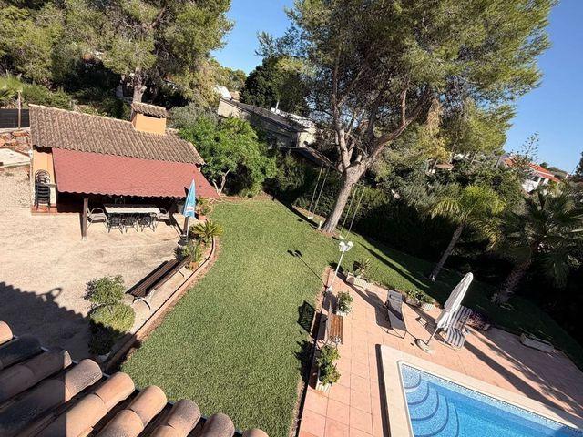 Chalet en venta en Alberic, València / Valencia
