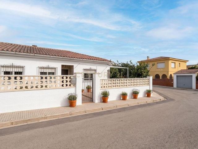 Chalet en venta en Albinyana, Tarragona