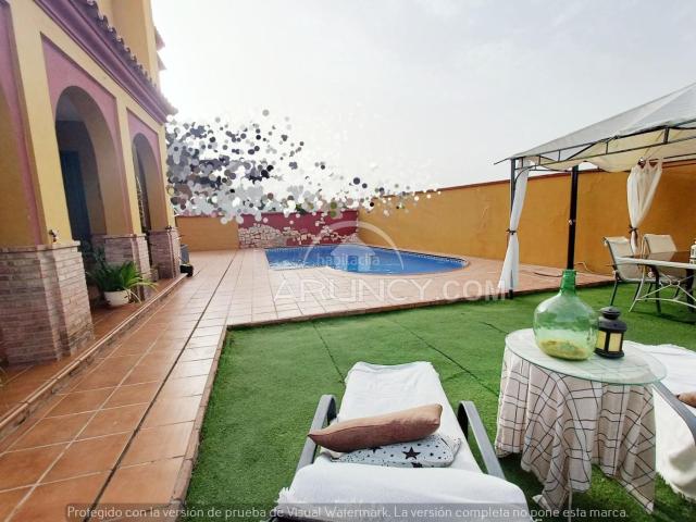 Chalet en venta en Alcalá De Guadaíra, Andalucía