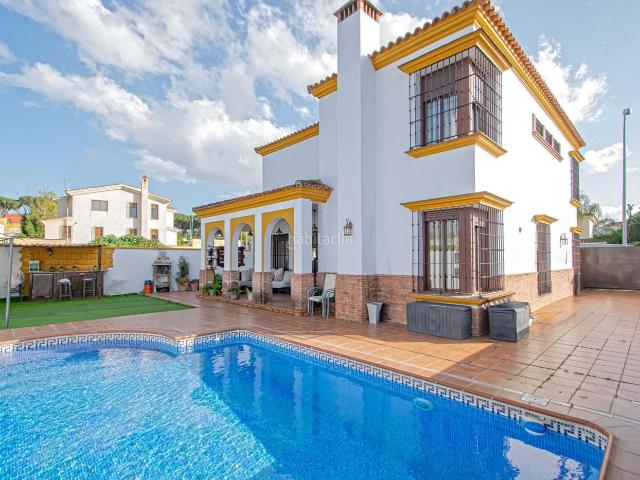 Chalet en venta en Alcalá De Guadaíra, Andalucía