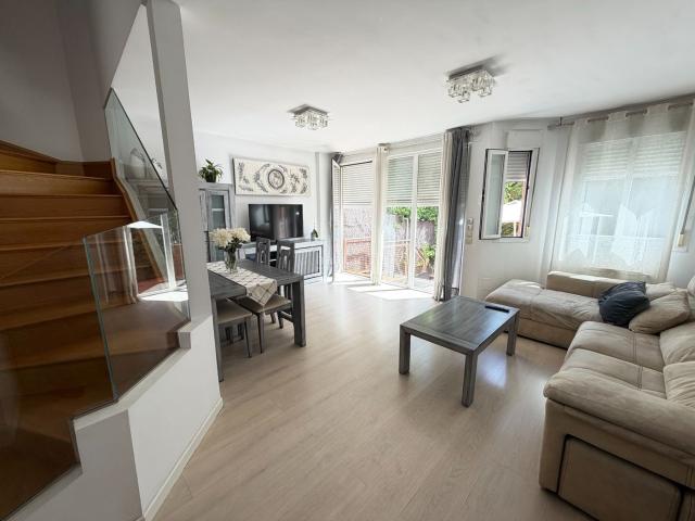 Chalet en venta en Distrito I, Alcalá De Henares