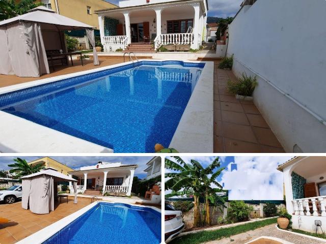 Chalet en venta en Alcanar, Tarragona