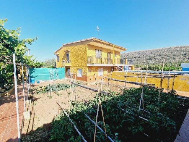 Chalet en venta en l'Alcalatén, Valencia