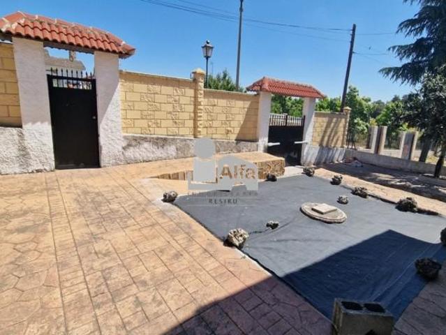 Chalet en venta en Aldea Del Fresno, Madrid