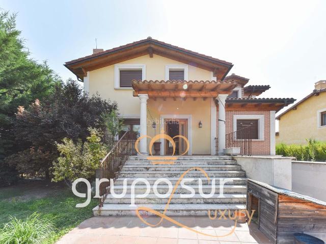 Chalet en venta en Aldeamayor De San Martín, Valladolid