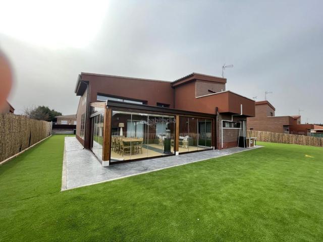 Chalet en venta en Aldeamayor De San Martín, Castilla y León
