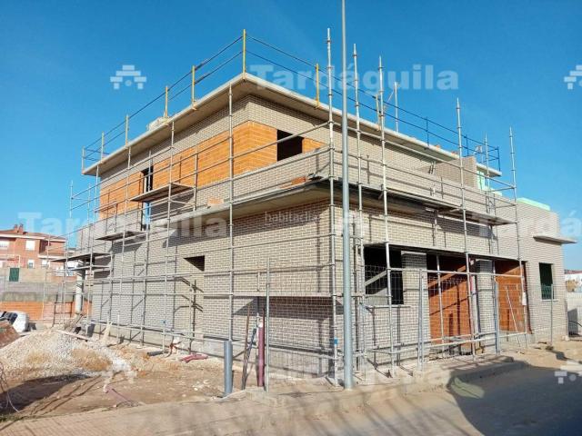 Chalet en venta en Aldeatejada, Salamanca