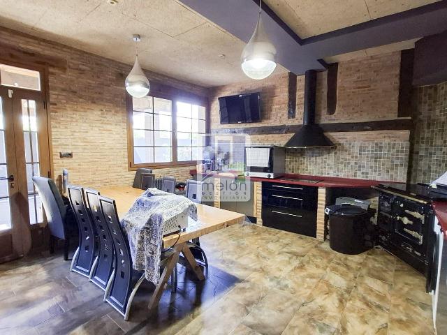 Chalet en venta en Alfoz De Quintanadueñas, Castilla y León