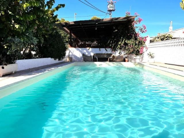 Villa en venta en Alicante, 5
