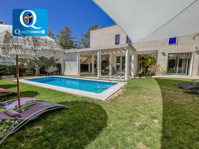 Chalet en venta en Casco Antiguo - Santa Cruz - Ayuntamiento, l'Alacantí