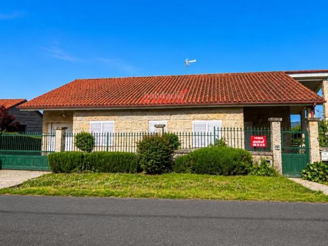 Chalet en venta en Allariz, Allariz-Maceda