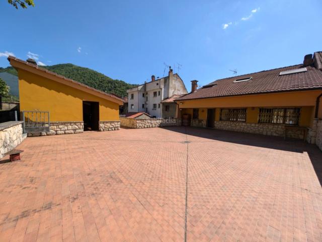 Chalet en venta en Aller, Asturias