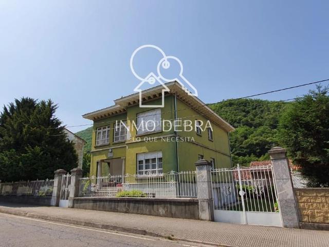 Chalet en venta en Aller, Asturias