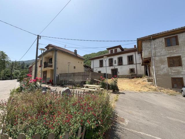 Chalet en venta en Aller, Asturias