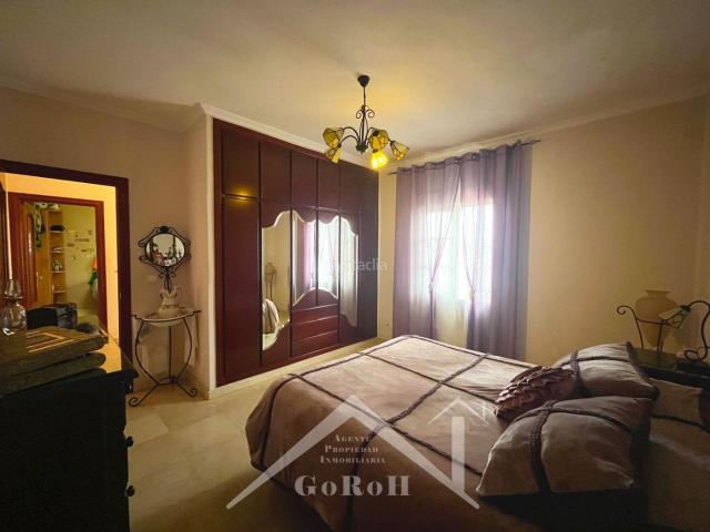 Chalet en venta en Almadén De La Plata, Andalucía