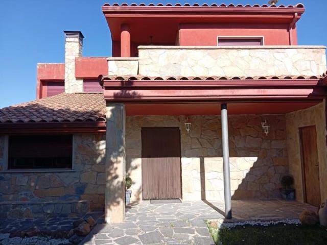 Chalet en venta en Almajano, Castilla y León