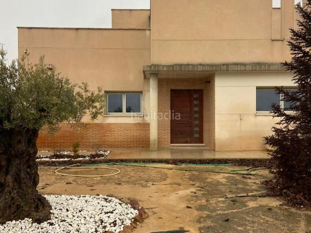 Chalet en venta en Almansa, Castilla-La Mancha