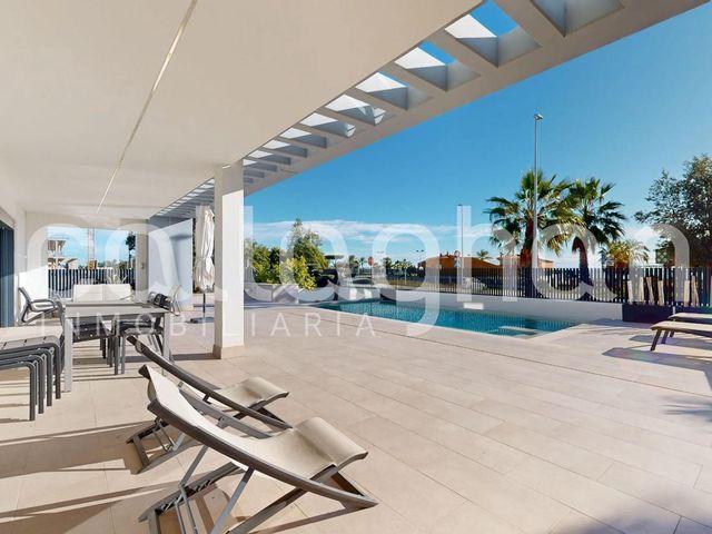 Chalet en venta en Almenara, Castelló / Castellón