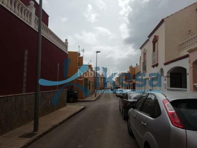 Chalet en venta en Almedina, Almería