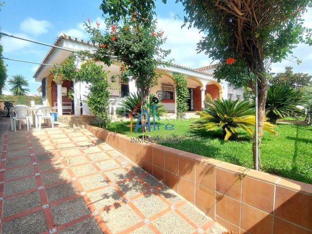 Chalet en venta en Almonte, Huelva