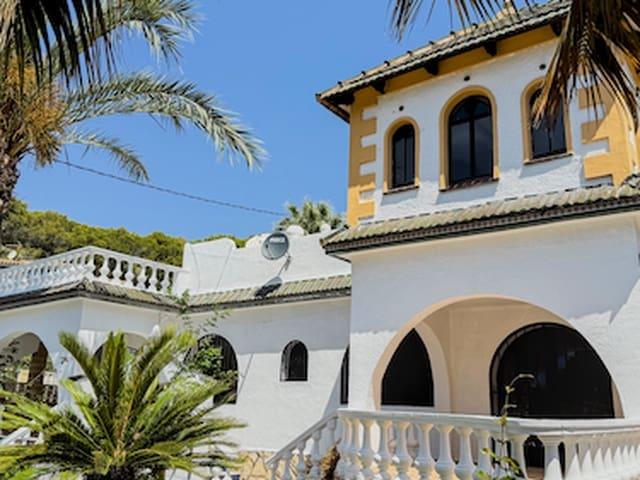 Villa en venta en Altea