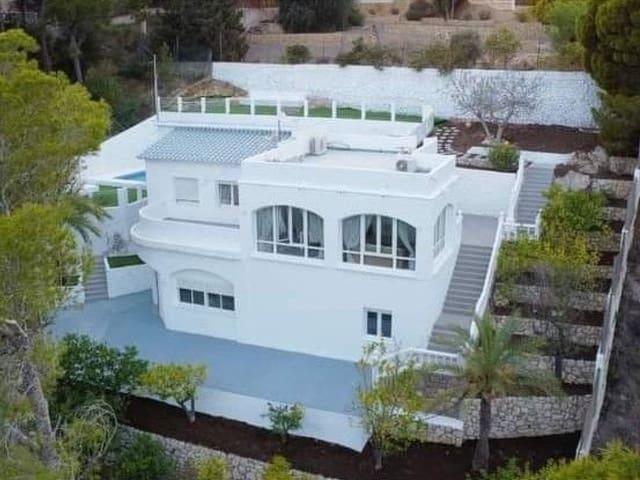 Villa en venta en Altea