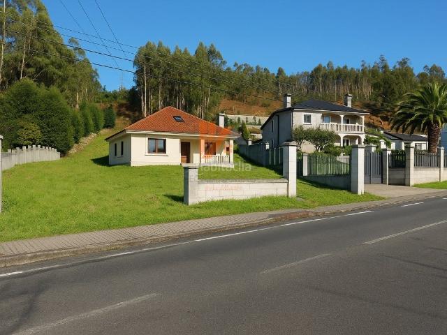 Chalet en venta en Ames, Santiago