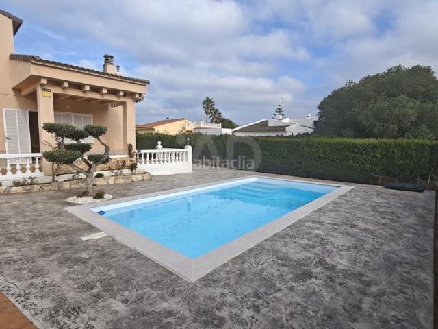 Chalet en venta en Calafat, Baix Ebre