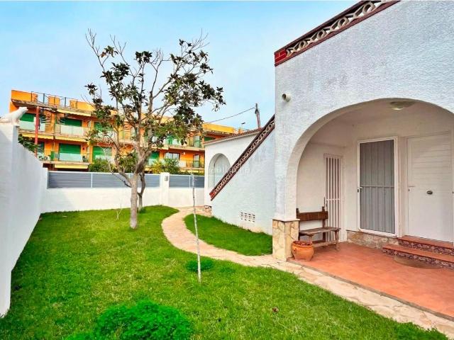 Chalet en venta en l'Eucaliptus, Montsià