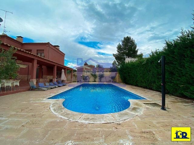 Chalet en venta en Arcas Del Villar, Castilla-La Mancha