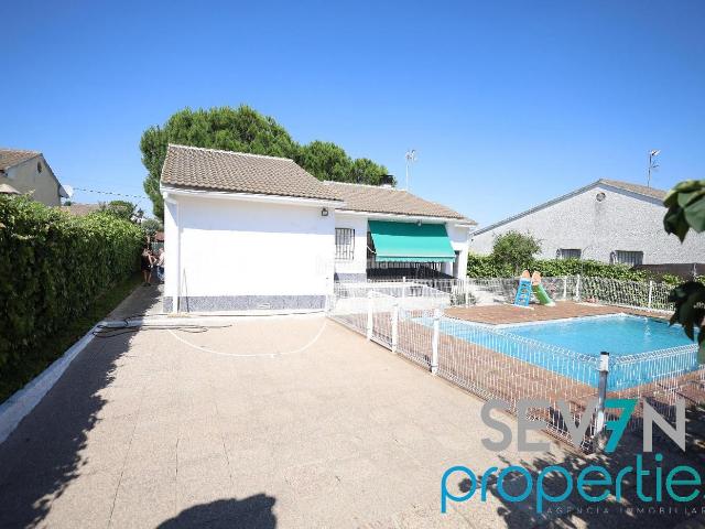 Villa en venta en Arcicóllar